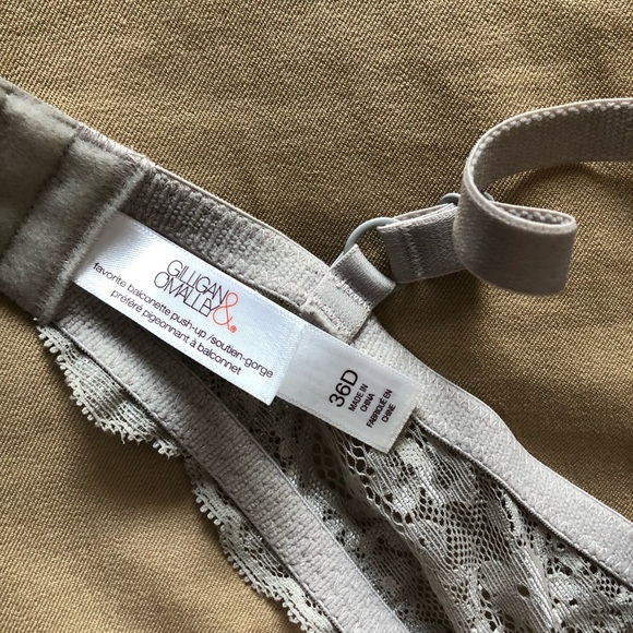 Grayish bra - Picture 2 of 2